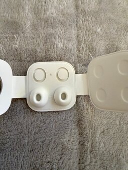 Apple AirPods Pro (2. generace) s MagSafe pouzdrem (USB-C) - 12