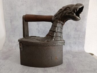 Orig.atypická vzácná žehlička DRAK do sbírky, dekorace - 12