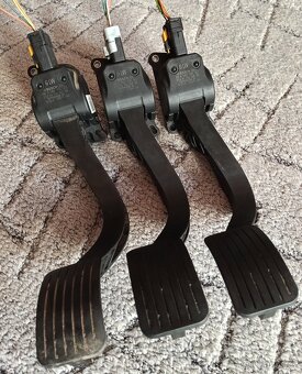 Peugeot 5008 - Náhradní díly EZRC - 12