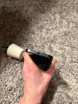 Apple iPhone 13 128gb midnight - 12