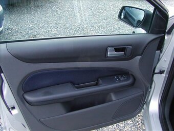 Ford Focus 1.6 TDCi,ESP,EL.SEDAČKY - 12