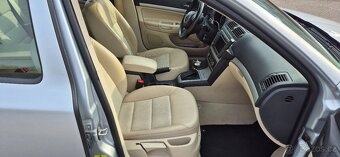 Škoda Octavia combi Elegance 2.0tdi 103kw DSG - 12