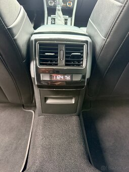 Škoda Superb kombi 8/2018 DGS kůže - 12
