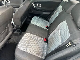 Škoda Fabia 1.4i - 12