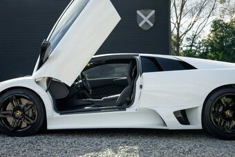 Lamborghini Murciélago LP 640 V12 - 12