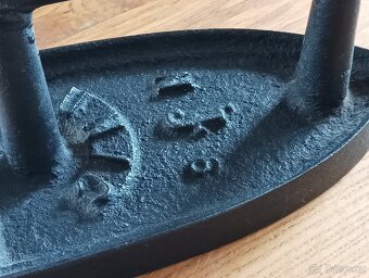 STAROŽITNÁ NAHŘÍVACÍ ŽEHLIČKA UNIC 19. STOL. FRANCIE - 12