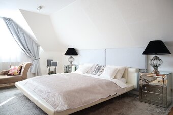 Exkluzivní dům s vlastním SPA areálem - 12