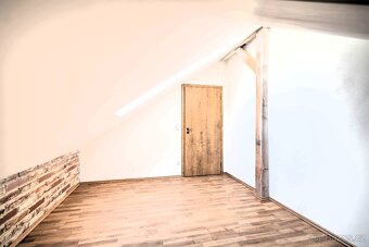Pronájem bytu 3kk 70m2 v obci Čistá, terasa, parkovací stání - 12