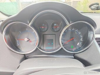 Chevrolet Cruze 2.0 - 12