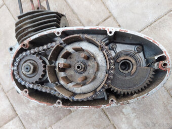 Jawa 175 - motor - 12