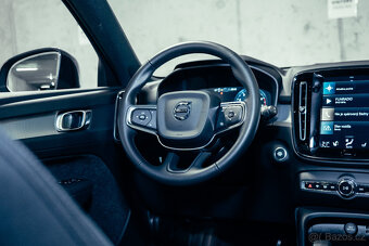 Volvo XC40 T2 Momentum, 2022, len 26 000 km, ako nové, DPH - 12