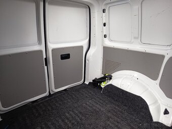 Volkswagen Transporter 2,0TDI 3-místný ČR 1.maj DPH - 12