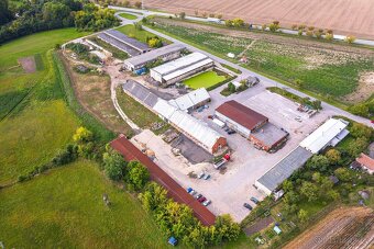 Pronájem komerčních prostor Zámrsk - 12