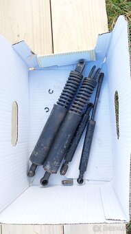 BMW E39  – DVEŘE KUFRU TOURING - 12