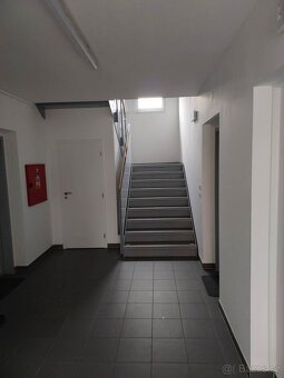 Pronajmu byt 3+kk - 12