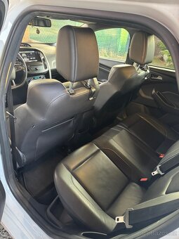 Ford Focus ST MK3 combi 2,0 TDCI 136KW - 12