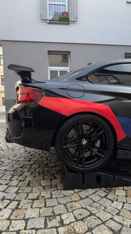 BMW M2 Competition - 12
