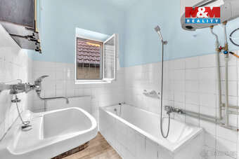 Prodej rodinného domu v Dašicích, ul. Nábřeží - 12