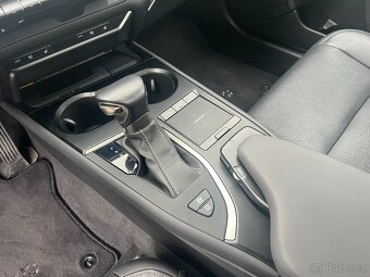 Lexus UX 250h 12/2019, 58 000 km - 12