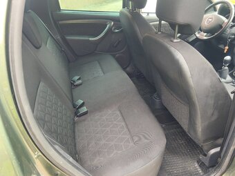DACIA DUSTER 1.6i 77kW 4x4 EXCLUSIV-SERVIS-VÝBAVA - 12