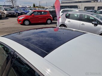 Volkswagen Golf 1,0 TSI 81 KW R-line - 12