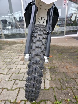 KTM 690 ENDURO R, 2014, krásný stav - 12