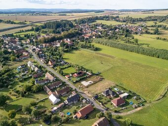 Stavební pozemek 1 423 m², Zalužany-Příbram – klid, příroda - 12