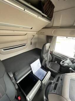 Prodám Tahač DAF XF480 - 12