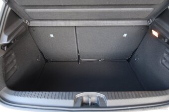 Prodám Renault Clio 1,3 TCe 140 Intense, r.v. 2023 - 12
