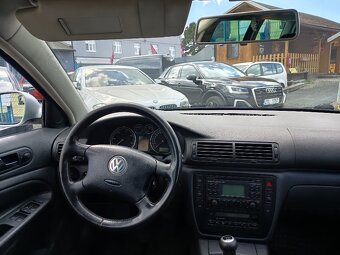 VOLKSWAGEN Passat Variant 1,9TDI 4Motion Highline - 12
