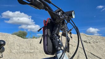elektrokolo, trekove, mestske kolo Cube Touring Pro 625 - 12