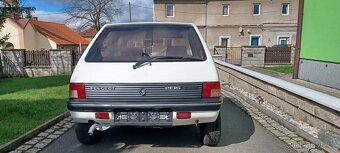 Peugeot 205 - 12