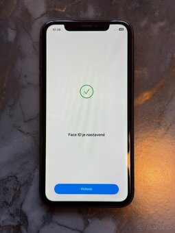 iPhone 11 | 64GB - 12