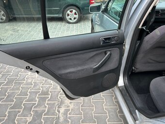 VW Golf 4 1.6 16v - 12