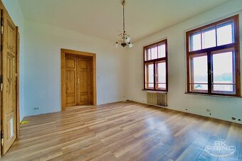 Rodinný dům 657 m2, na pozemku 891 m2, obce Hrobce, Litoměři - 12