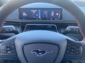 Ford Mustang Mach-e Premium AWD - 12