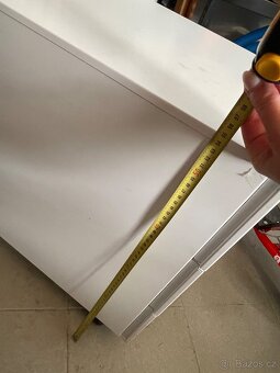 Kovovy organizer na koleckach - 12