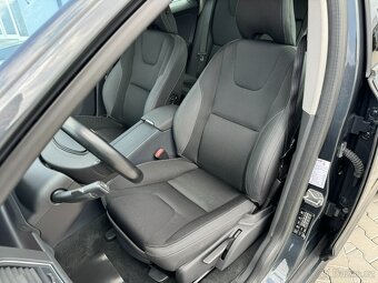 Volvo XC60 D4 Momentum Geartronic AWD - 12