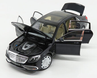 1:18 Mercedes SLS AMG Matt Schwarz Minichamps Lim.ed. - 12