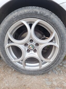 ALFA ROMEO 159 + ALU R18 - 12