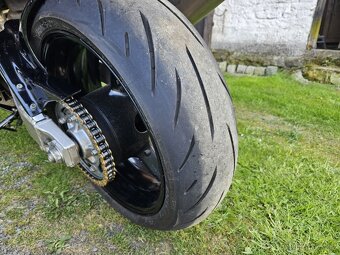 Suzuki GSXR 1000 K1 - 12