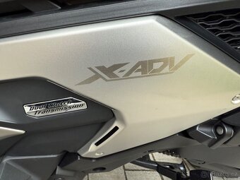 Prodám Hondu X-ADV 750 DCT (2024) – TOP stav-odpočet DPH - 12
