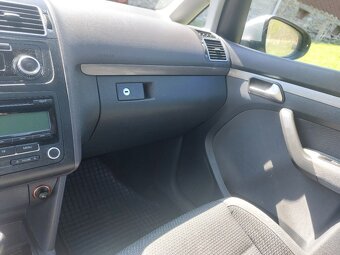 VW TOURAN - 12