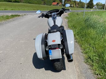Harley-Davidson FLSB Sport Glide 2024 - 12