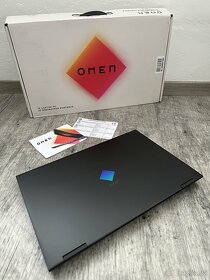 TOP- Herní notebook HP Omen- i5/16GB/SSD/RTX/RGB - 12
