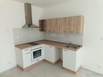 Pronájem 1+kk Vojkov, okr. Benešov - 12