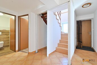 Rodinný dům 5+1 po rekonstrukci - 12