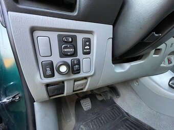 Toyota Hilux 2.5 D-4D 4x4 (2008) - odpočet DPH - 12