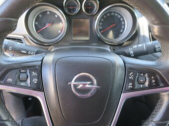 Prodám Opel Zafira 2.0 CDTi 121 kW 7-míst - 12