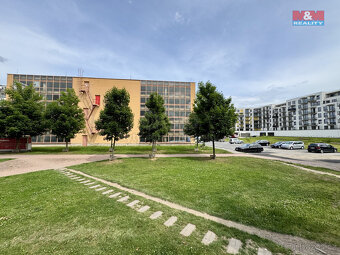 Prodej garážového stání, 18 m², Praha, ul. Lovosická - 12
